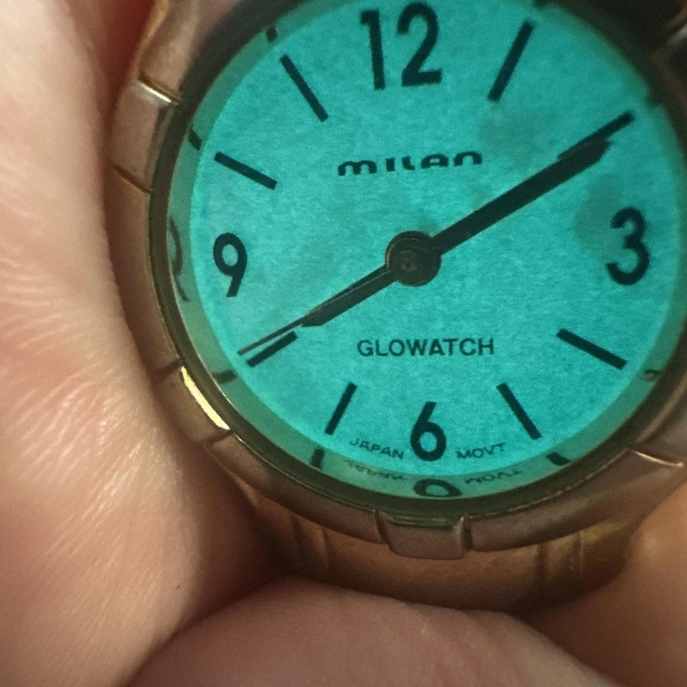 Works Vintage Milan GloWatch ladies Watch Gold‎ Tone New Battery 29mm Fit 6.5in